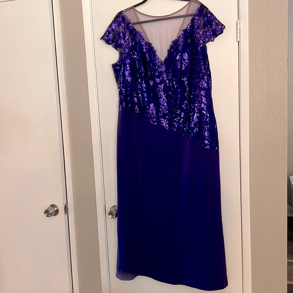 EUC tadashi shoji sparkly dress